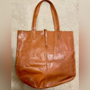 💚 SOLD 💚 Soft Leather Tote Bag. No brand, never used.